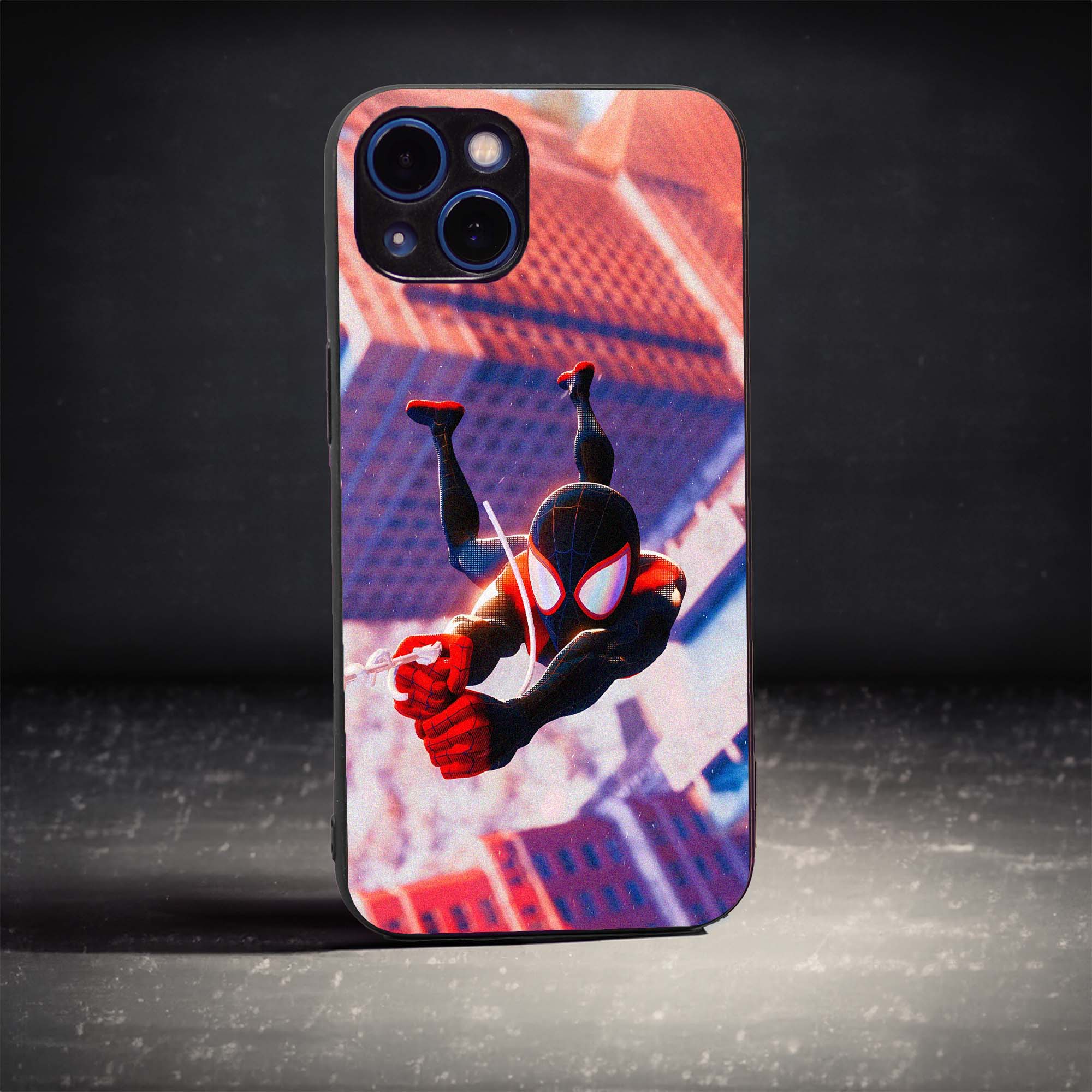 Mission is On! Sleek Hybrid Case