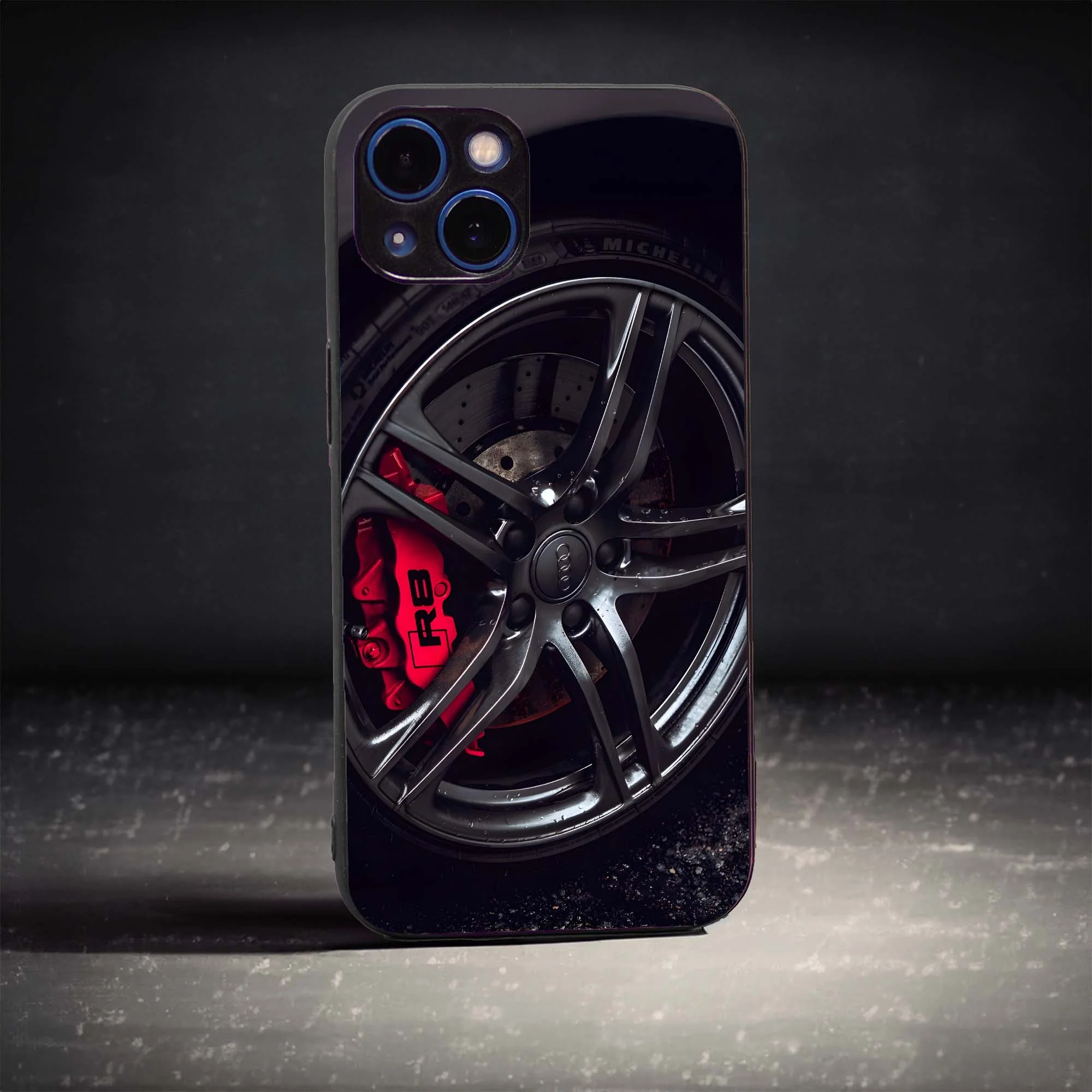 R8 Glass Case