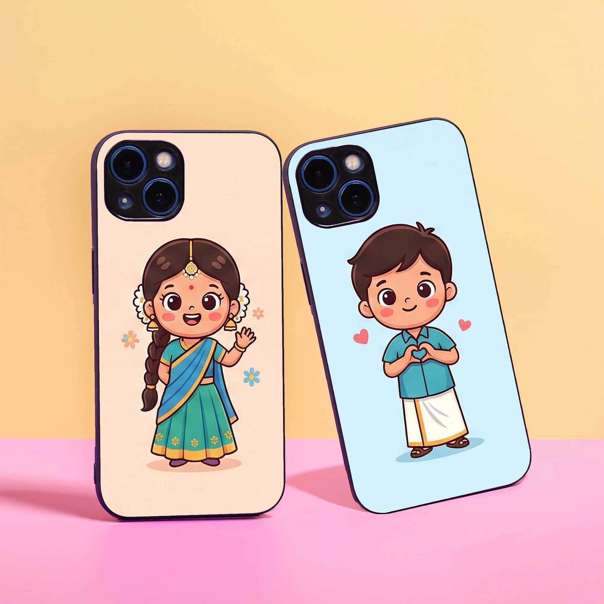 Traditional Couple Glass Case